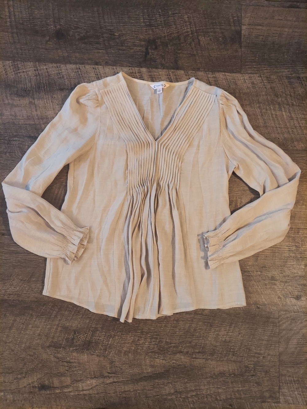 Nanette Lepore Women's Cream Pleated V-Neck Long Sleeve Blouse Size XS